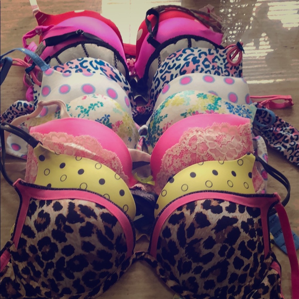 Nine push up Victoria secret bras